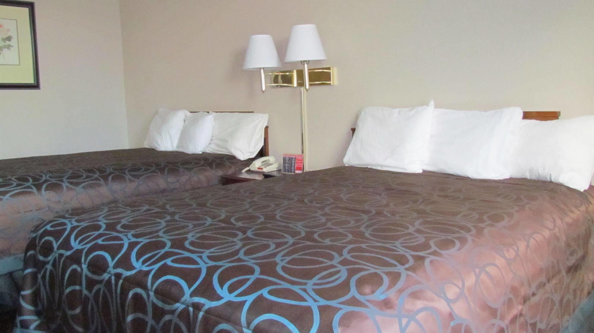 Days Inn & Suites By Wyndham Springfield Oh Kültér fotó